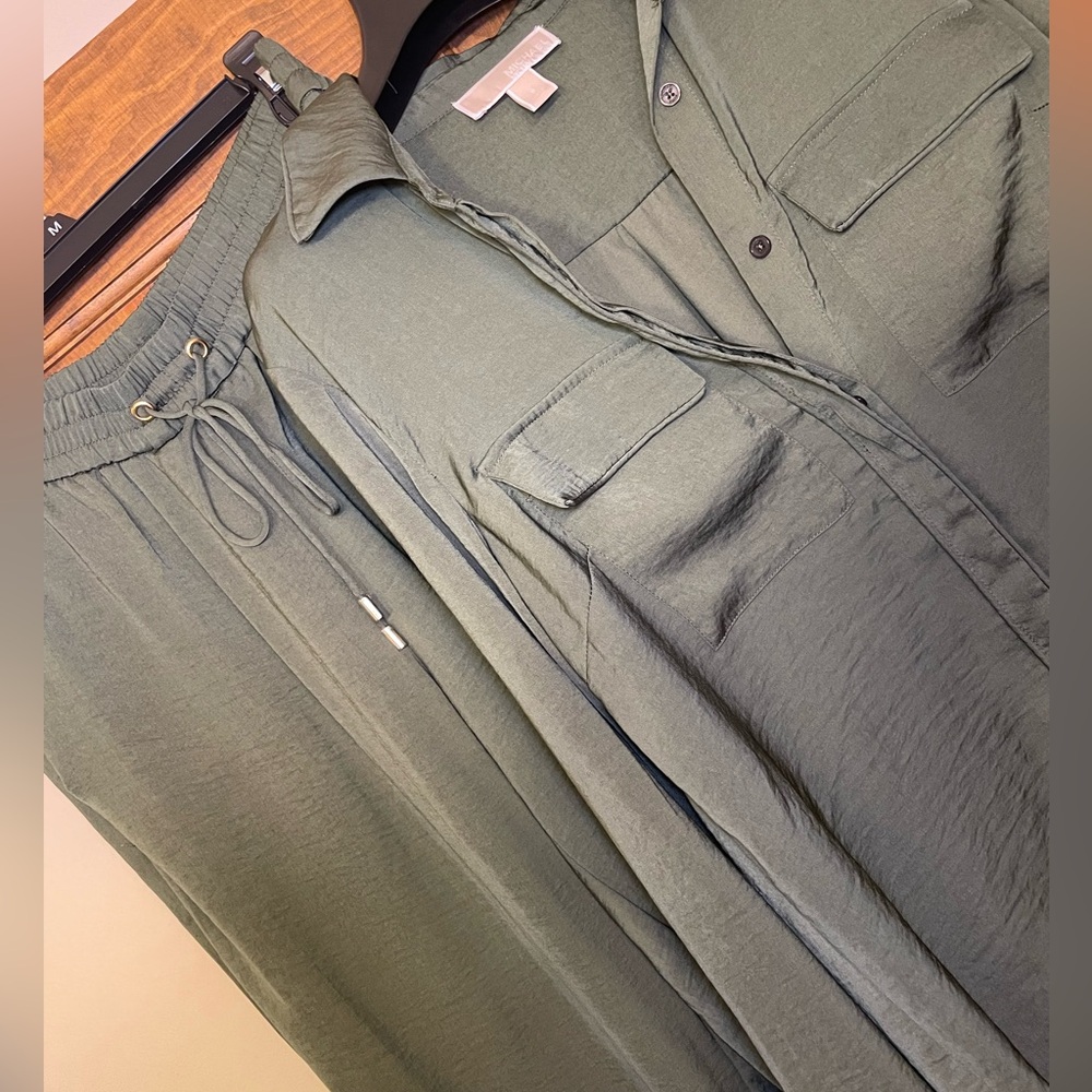 MICHAEL Michael Kors Olive Green Track Pants & Shirt Set - Picture 2 of 15